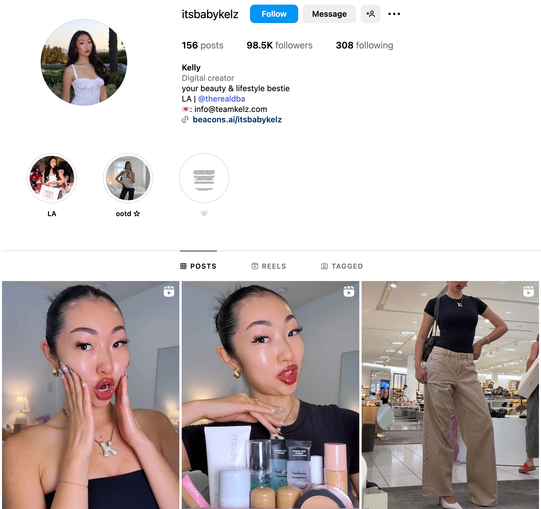 Kelly Instagram Profile